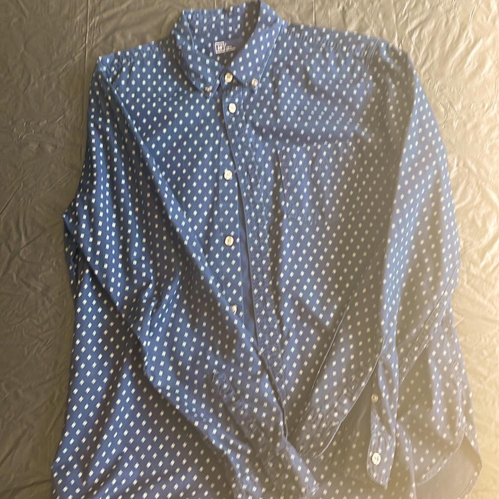 Gap brand Men’s Navy/White long sleeve button up